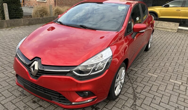 
								Renault Clio benzine bwj.2018 vol									