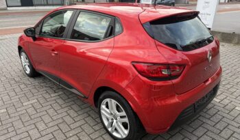 
									Renault Clio benzine bwj.2018 vol								