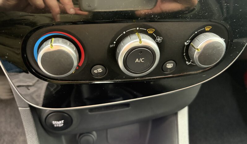 
								Renault Clio benzine bwj.2018 vol									