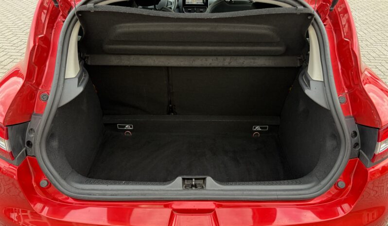 
								Renault Clio benzine bwj.2018 vol									