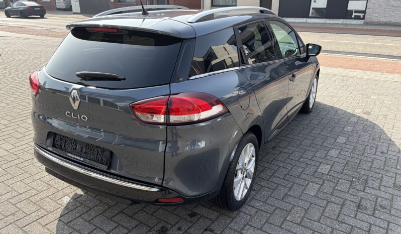 
								Renault Clio benzine bwj.2020 1e eigenaar vol									