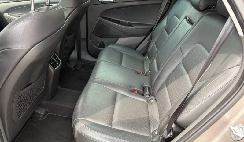 
								Hyundai Tucson1.6 Automaat Navigatie 1e Eigenaar vol									