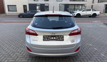 
									Hyundai i30 benzine 1e eigenaar vol								