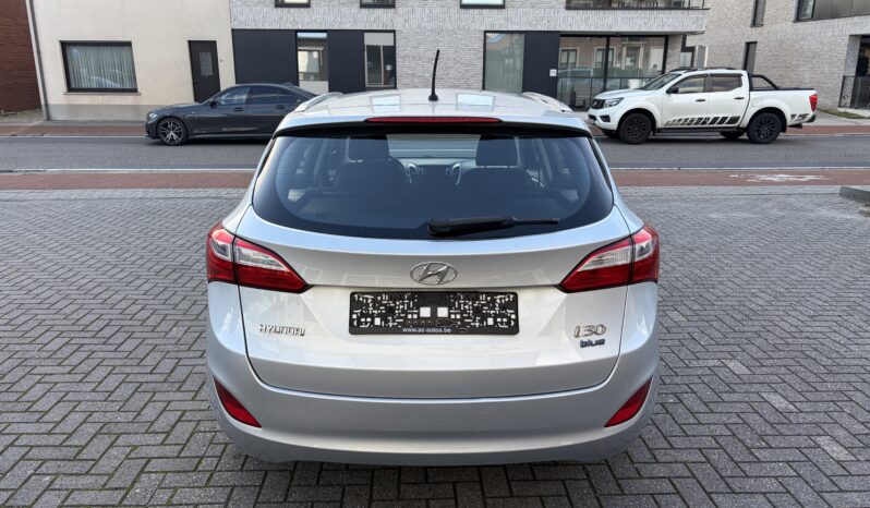 
								Hyundai i30 benzine 1e eigenaar vol									