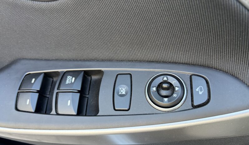 
								Hyundai i30 benzine 1e eigenaar vol									